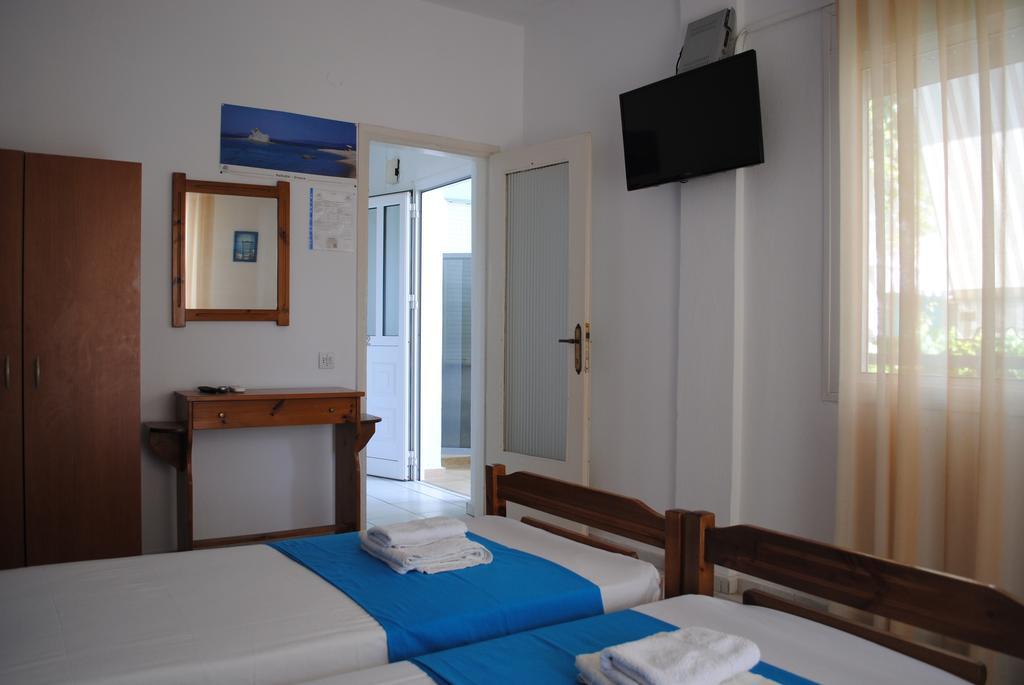 Artemis Apartments Paralia Dionysiou Esterno foto